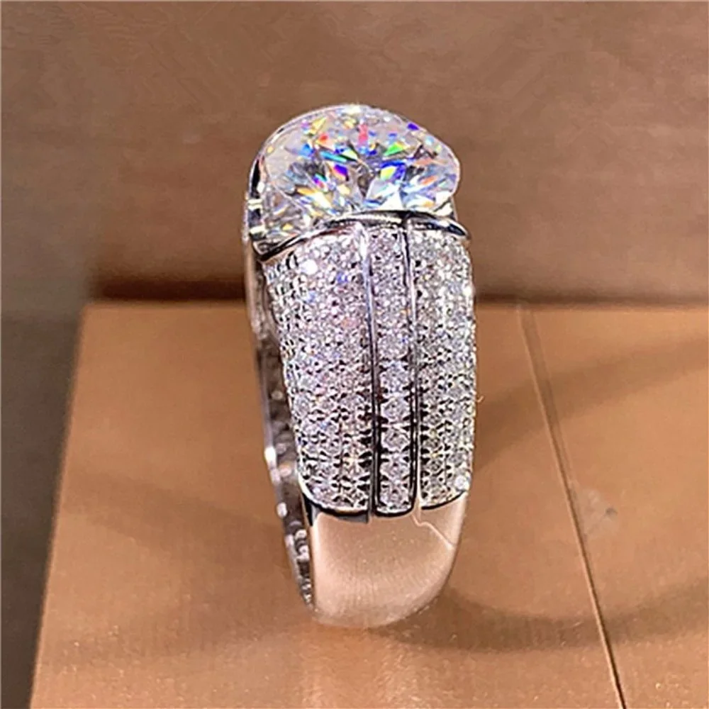 Luxurious Fashion Jewelry Wedding Rings for Women - Picture 4 of 6
